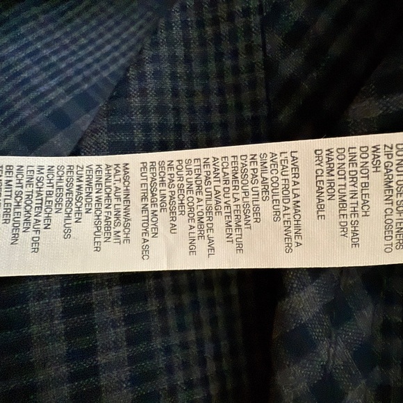 Icebreaker Men’s 100% Merino Wool button up shirt in Cool Navy Plaid! Sm/Md fit - Picture 8 of 13